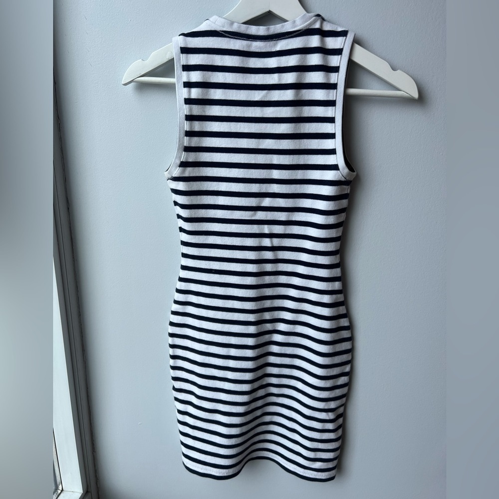 Aritzia Dress - Picture 4 of 5